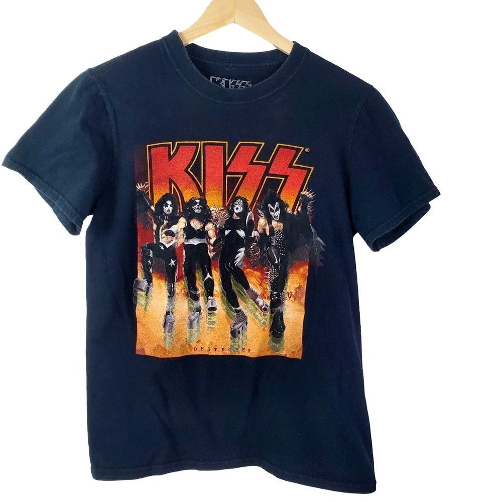 KISS Tshirt Small Black Graphic Print Short Sleeve Rock & Roll Music Band Tee